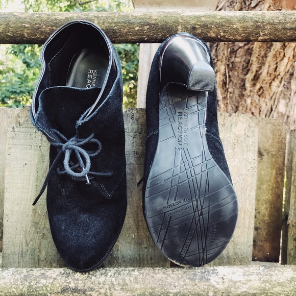 🖤 Stylish black suede heeled bootie with leather - Picture 2 of 3